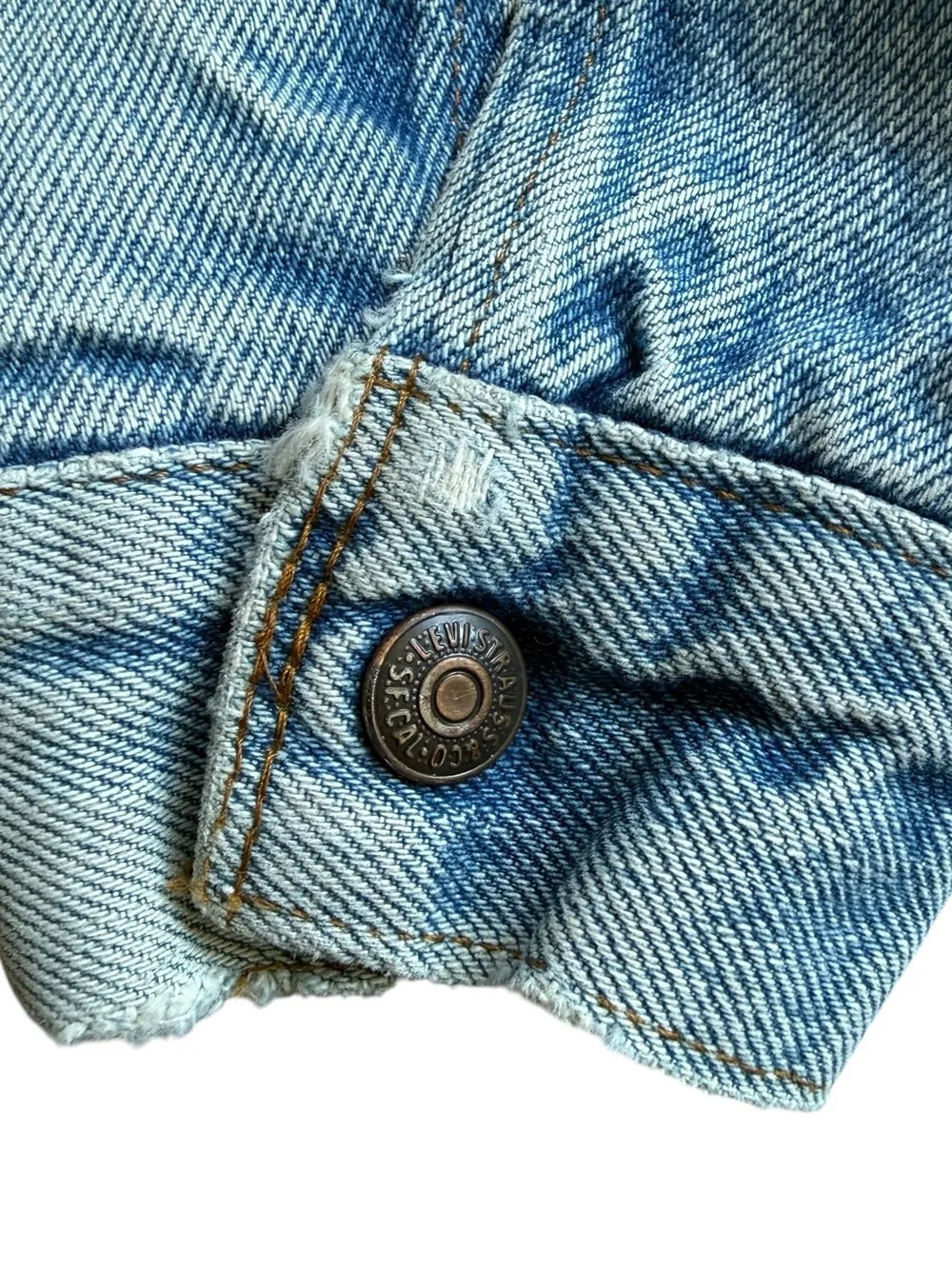 VTG Levi’s x Harley Davidson Patches Trucker Sherpa Distressed Denim Biker Y2K